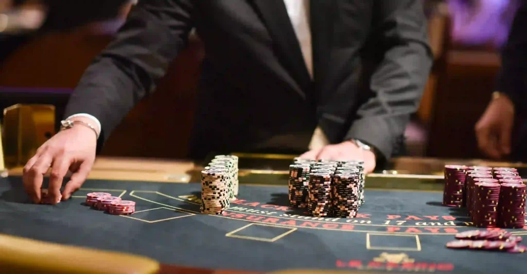 Why Choose Online Gambling Sites Over Traditional Casinos? Gambling